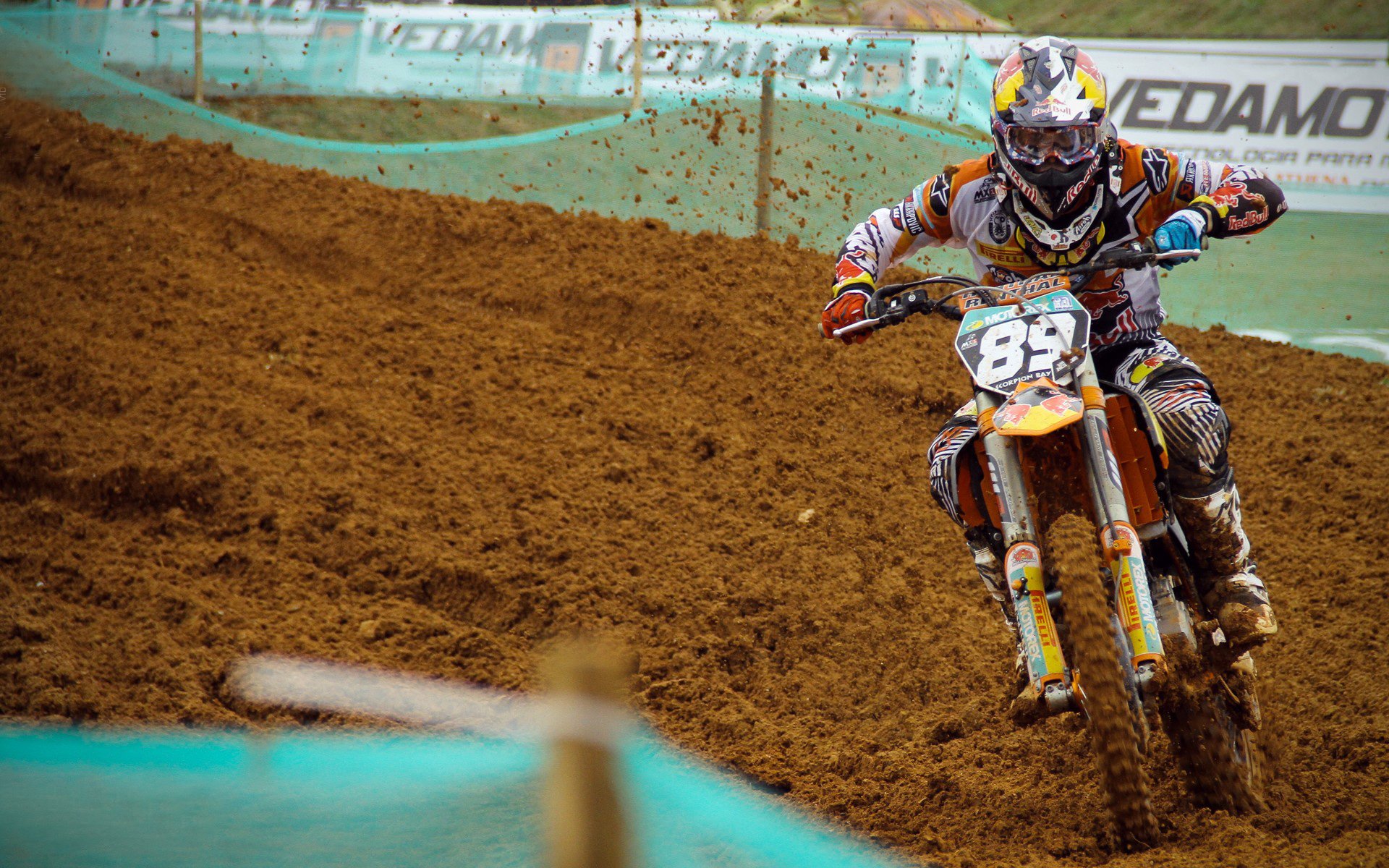 “西甲攻防战频繁,比赛精彩纷呈”,西甲攻略